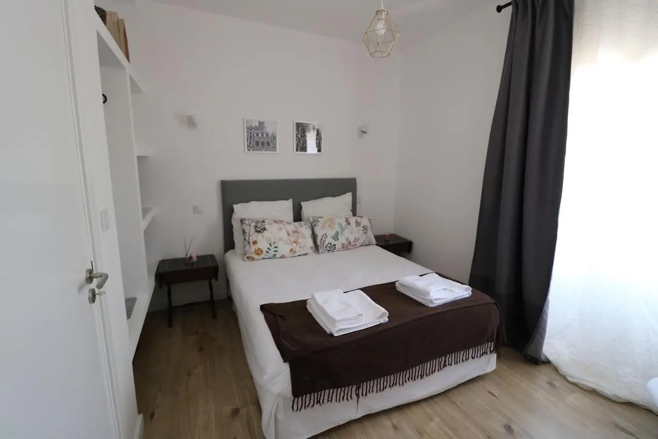 Treetops Lisbon Apartment